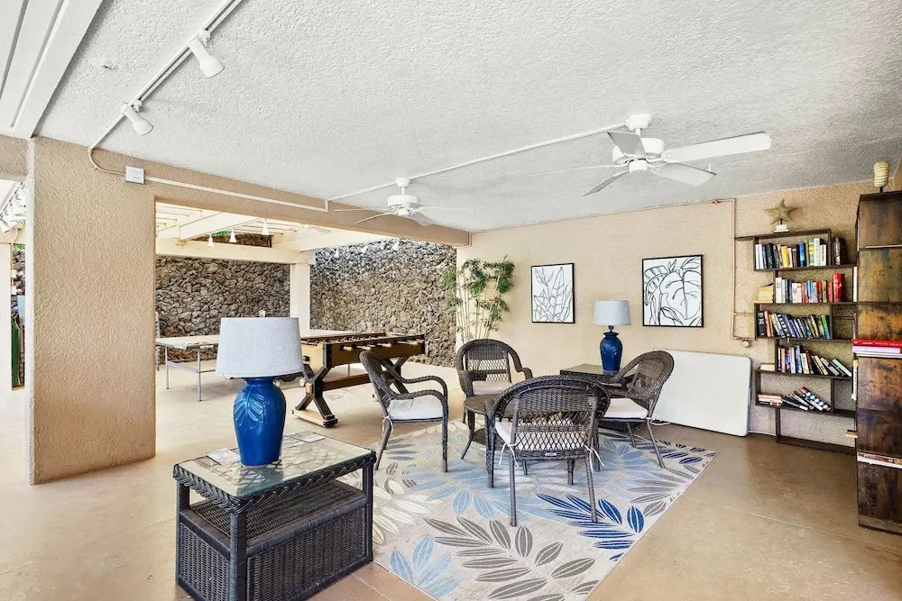 Kamaole Sands 7-109 - Romantic Getaway, Beautiful Renovation, Large Lanai, & AC!