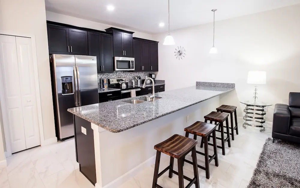 Storey Lake 4 Bedroom Townhome w Splashpool - 1625ST