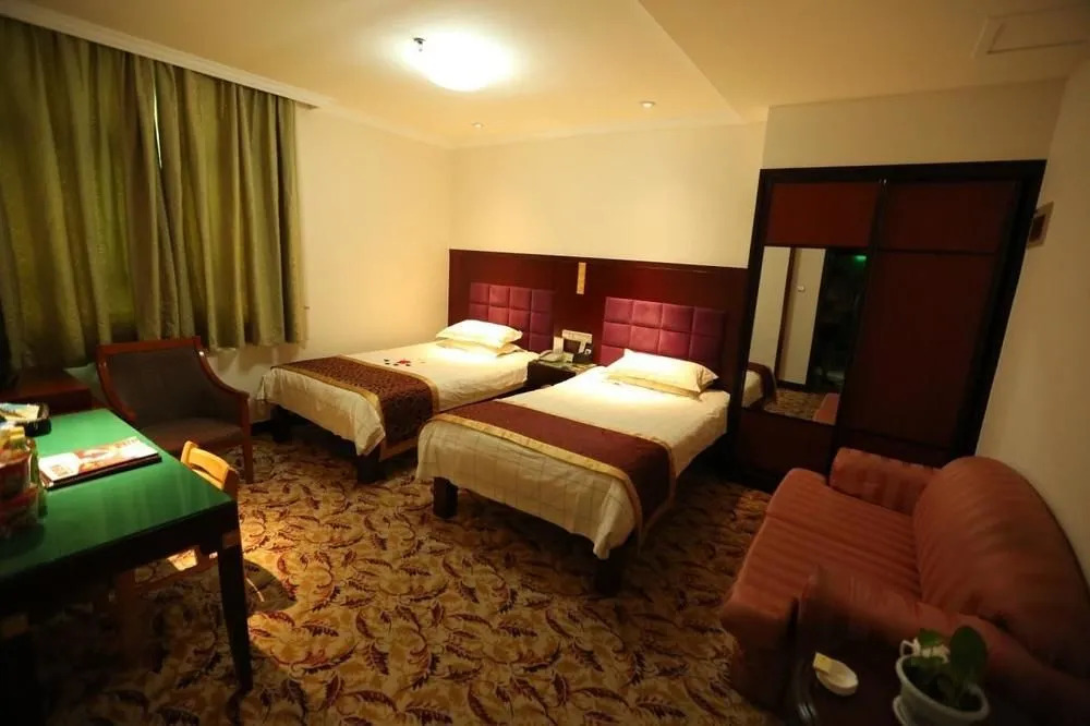 Donglai Hotel