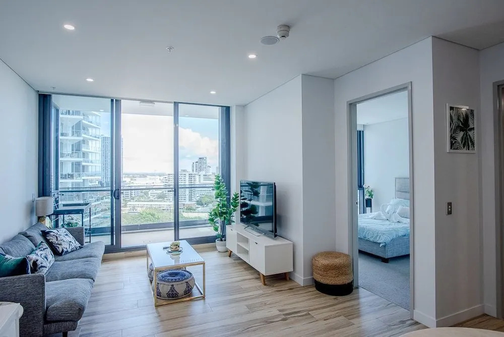 Iconic Luxury Apt with Sea View