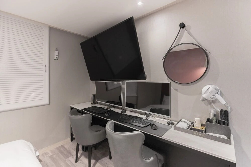 Zam Hotel(천안 호텔 잠)