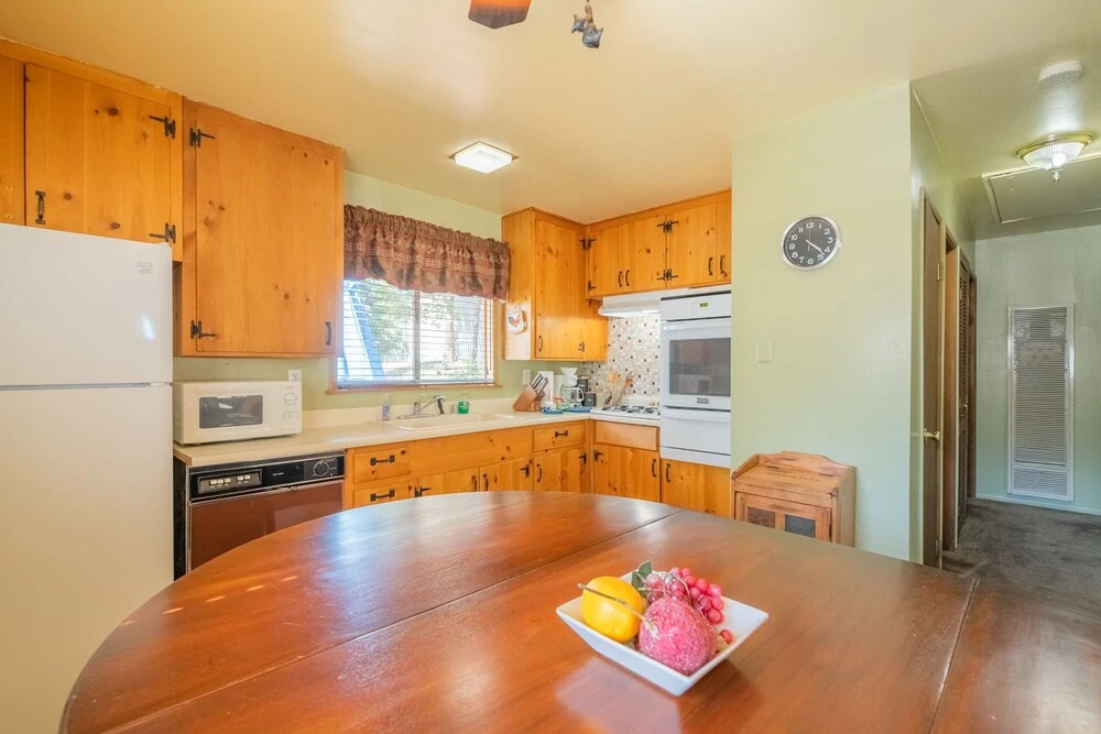 Snow Me Inn - Two Bedroom, one Bath Cabin With a Wood Burning Fireplace! Cozy Deck! 2 Home