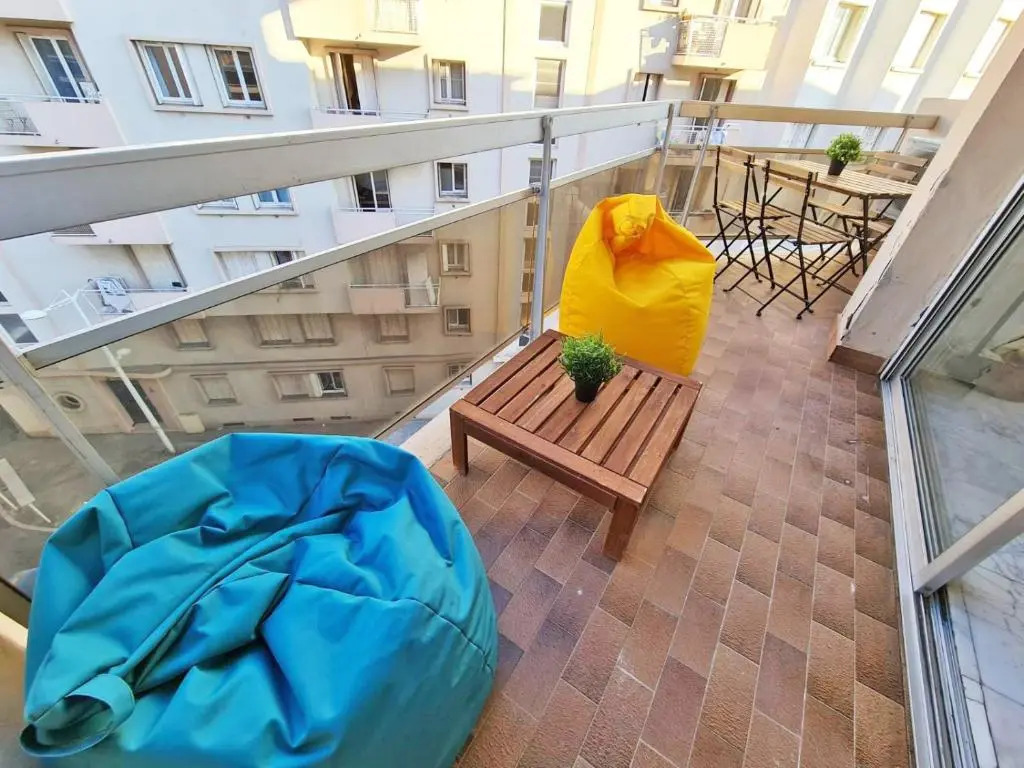 GregBnb-com - T2 Pleine Ville - CLIMATISE - BALCON - 2