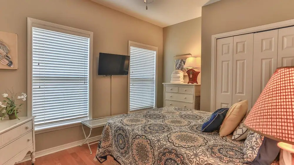 Biglows Bungalow