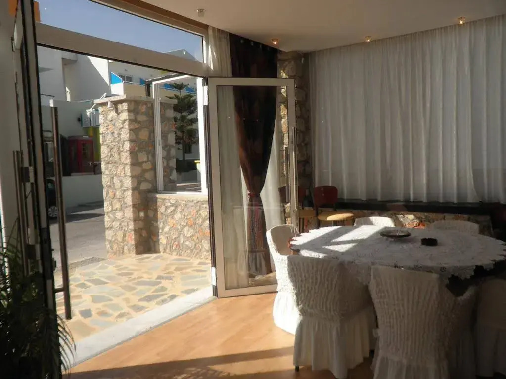 Kostas Studios