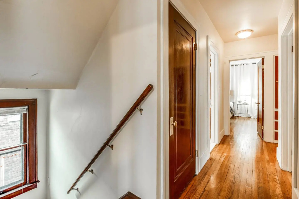 Glamorous Green Beauty in the Heart of University District 15min to Downtown