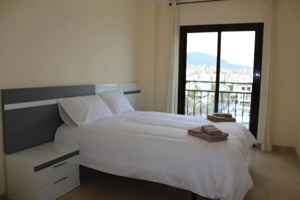 Marina Real 2105