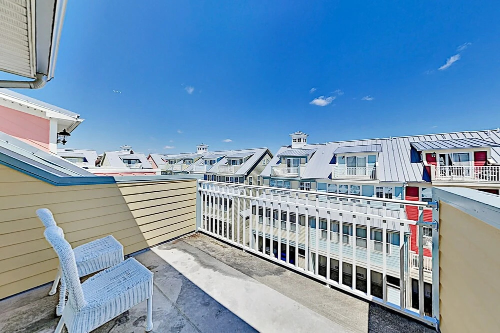 Bay Breeze On Sunset Island 6 Blocks To Ocean 5 Bedroom Townhouse
