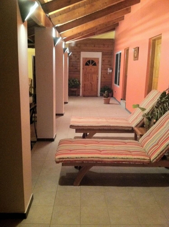 Elaines' Chateau