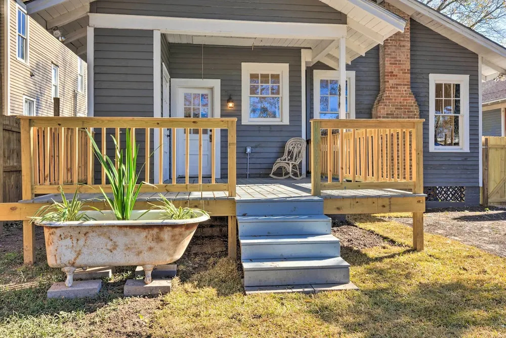 Renovated Historic Home w/ Yard: 2 Mi to Dtwn