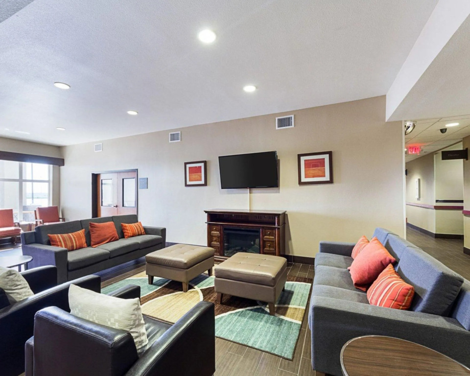 Comfort Inn & Suites Lakeside