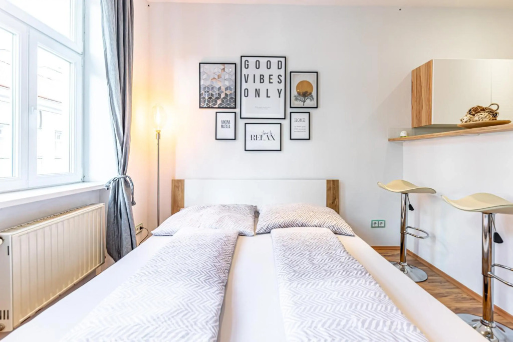 COZY + TRENDY by JR City Apartments