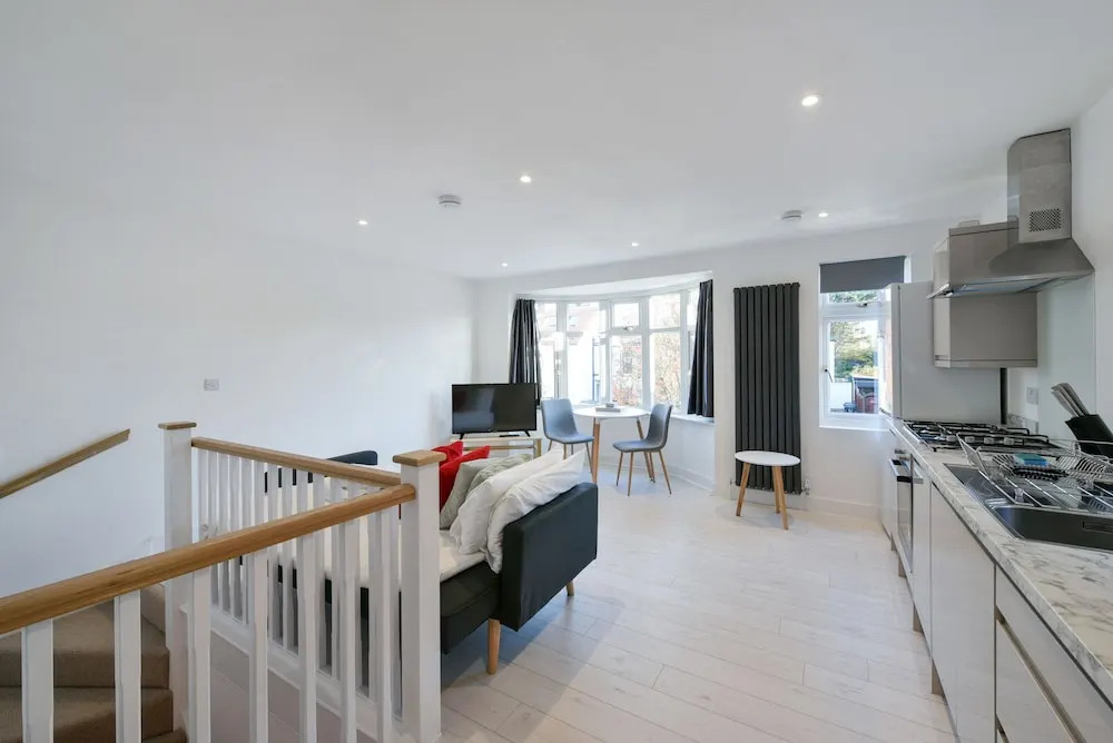 Bohr Lodge 1&2-bedroom flats