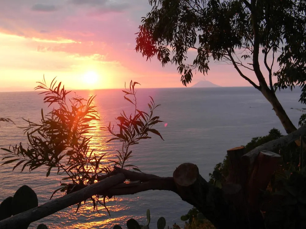 House With 3 Bedrooms in Coccorino, With Wonderful sea View, Enclosed
