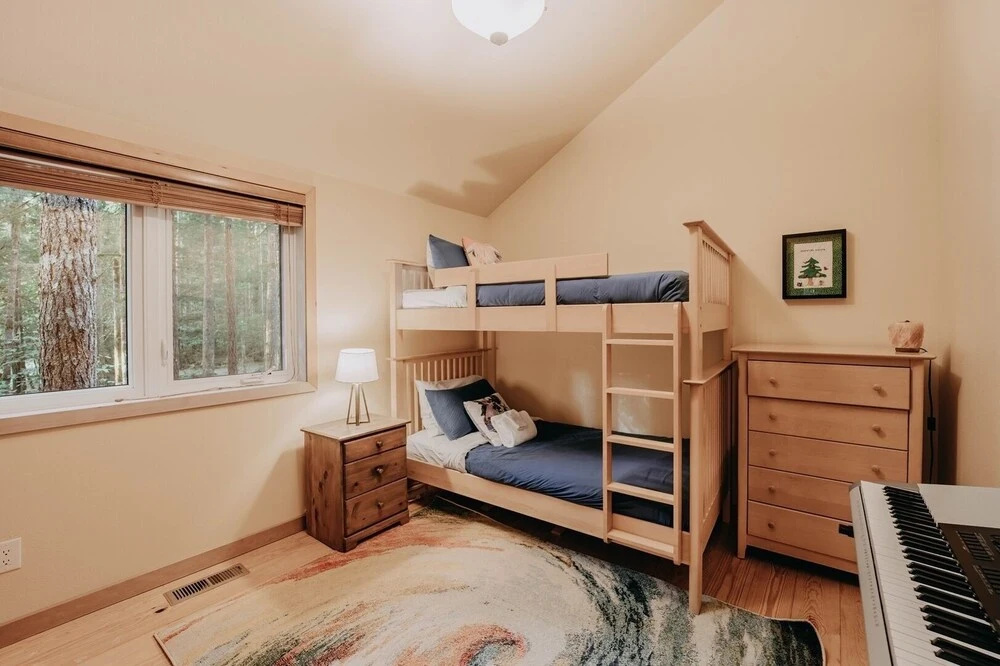40gs â Wifi - W/d â Hot Tub - Sleeps 8 3 Bedroom Cabin by RedAwning