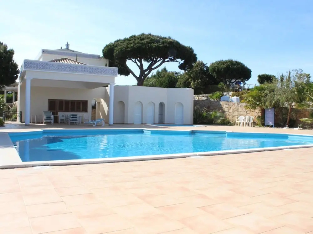 Villa Salinas