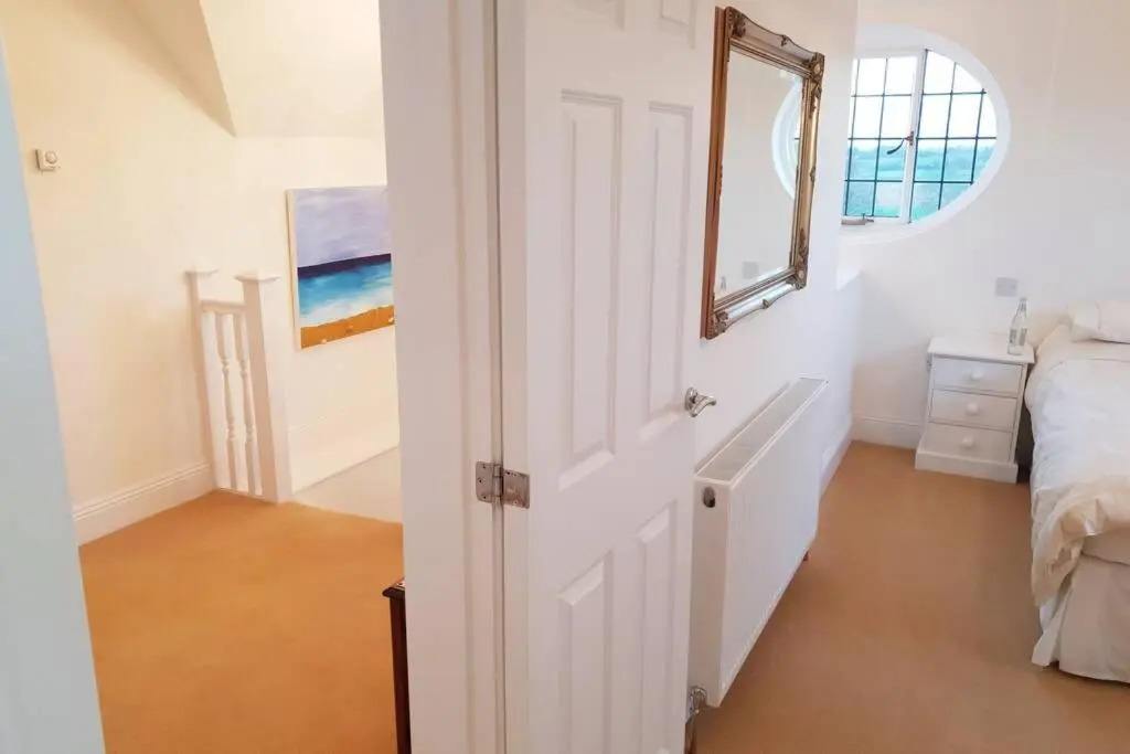 Large 2 ensuite bedroom flat with lovely views
