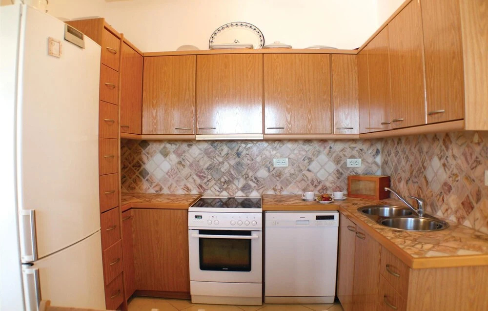 Awesome Home in Perdika With Wifi and 6 Bedrooms