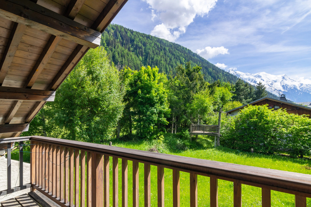 Chalet Allières Walk to Grands Montets | Sleeps 10