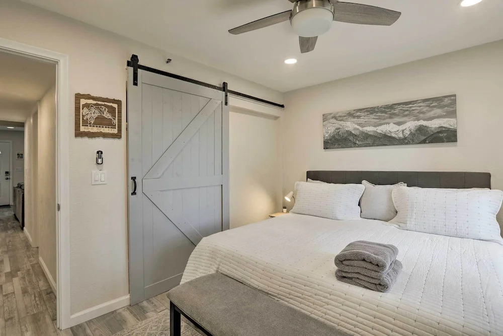 < 1 Mi to Slopes! 'heavenly Daze Chalet' in Tahoe