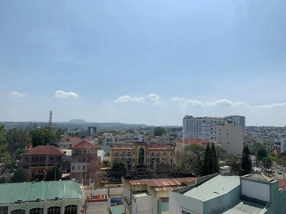 ELISA HOTEL