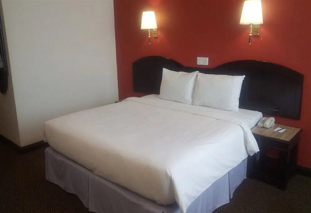 TF Riverside Hotel