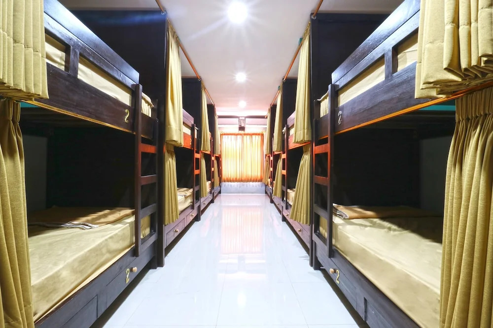 Raja Rani Hostel