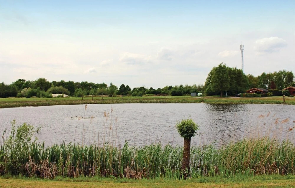 Beautiful Home in Rheezerveen With 2 Bedrooms and Wifi