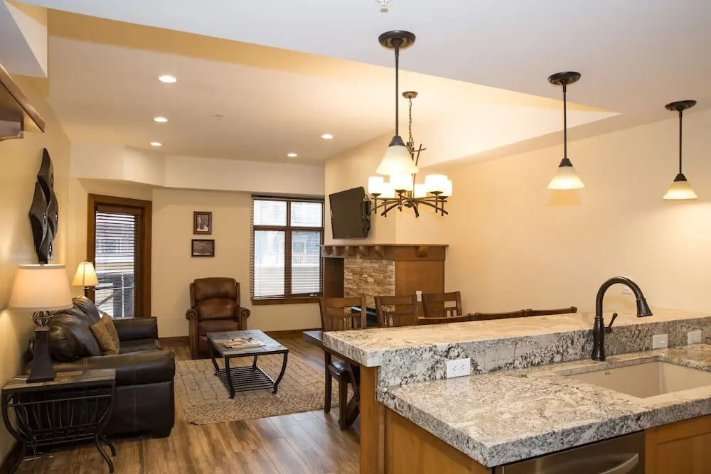 Sundial C105  - 2 Br Condo