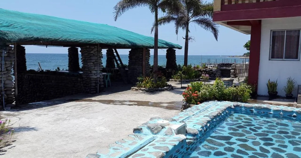 RedDoorz @ White Castle Beach Resort Iba Zambales - Vaccinated Staff