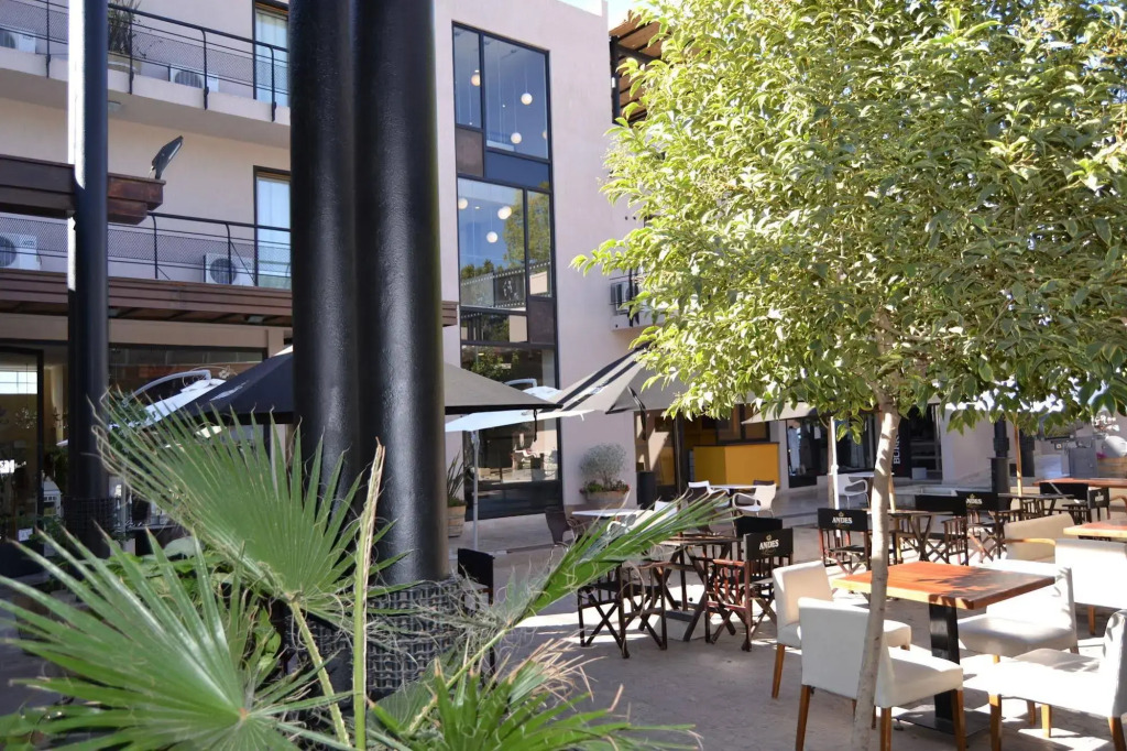 Plaza Paradiso by Camberland