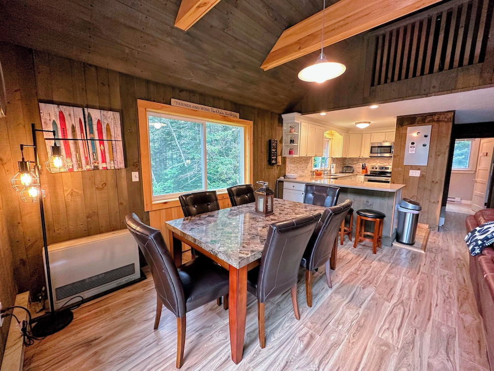 157sl Peaceful Franconia Notch Forest Retreat Near Cannon Privacy, and Comfort! Pool gym Passes