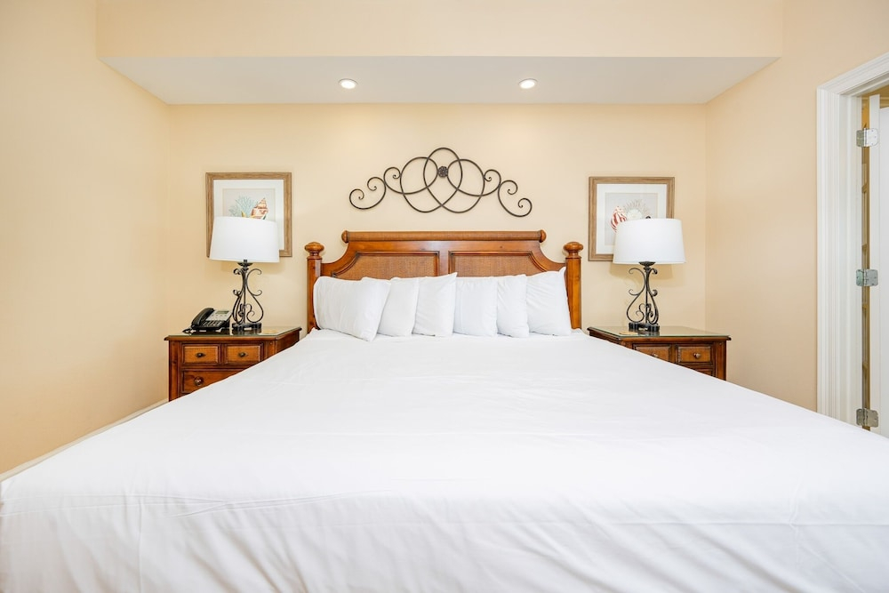 The Oasis 504 Formerly Phoenix West Ii 504 3 Bedroom Condo