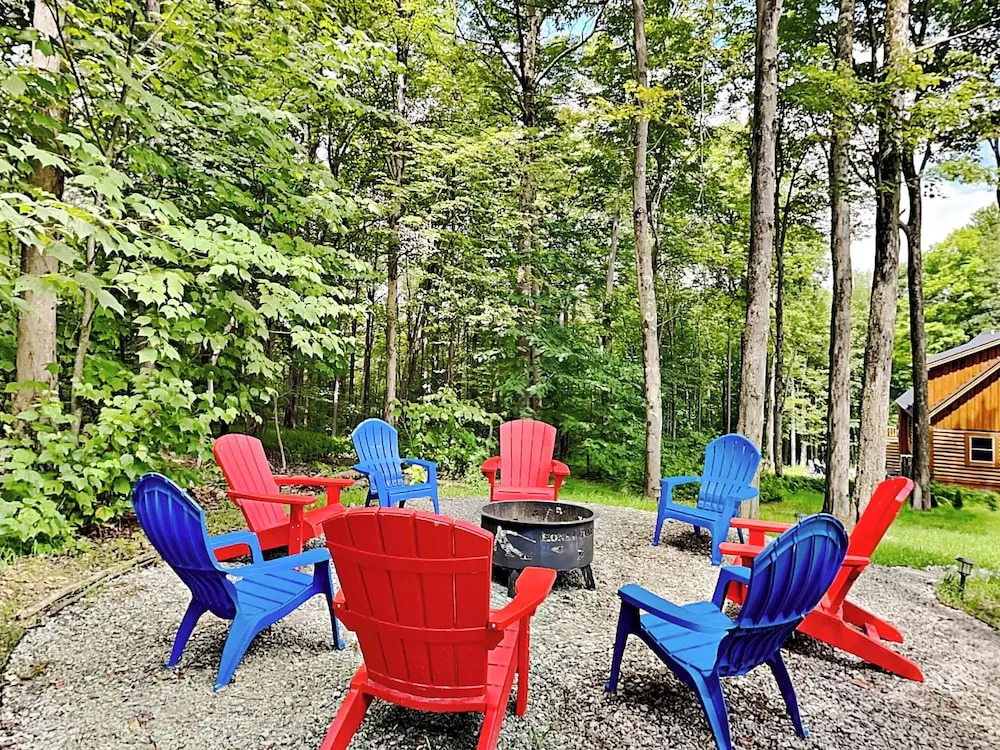 Honey Bear Hideaway
