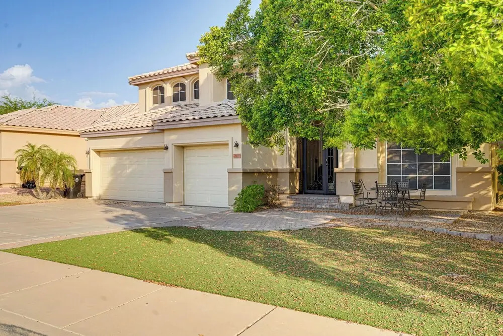 Heated/cooled Pool: Spacious Mesa Home Near Golf!
