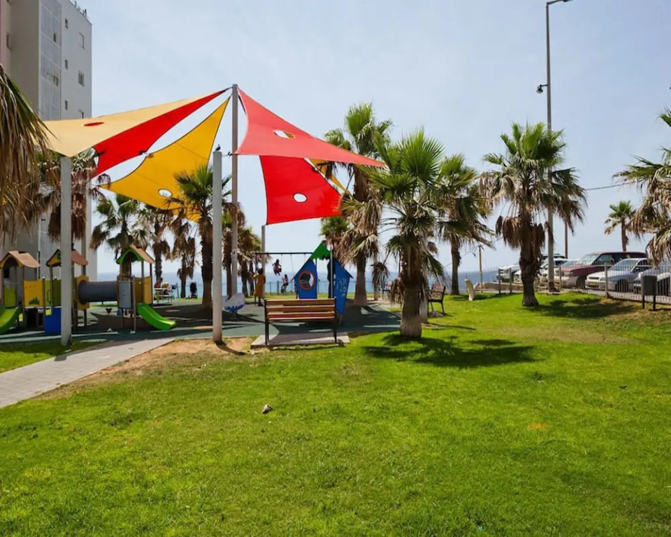 3BR Apt Beach View Best Loc Bat-Yam