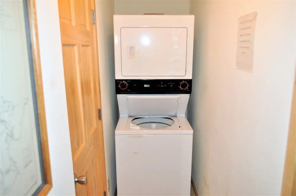 Forest Park 3 Br Townhouse By Redawning