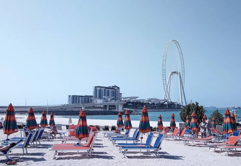 Upscale 1BR - Sea Views - Direct Beach Access!