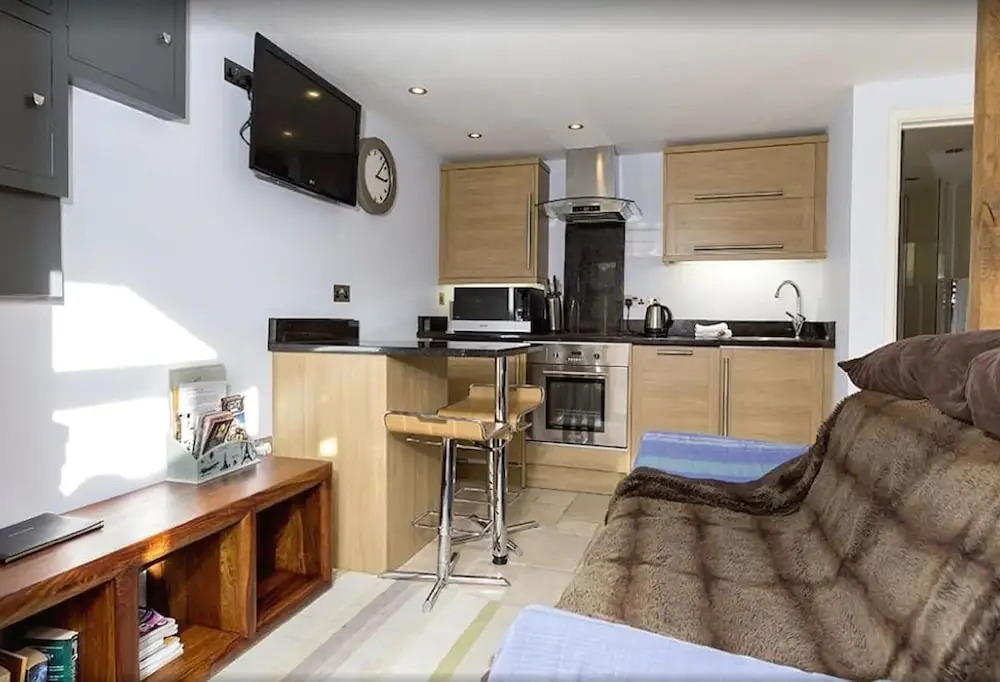Wisteria Cottage - Hillside Holiday Cottages, Cotswolds