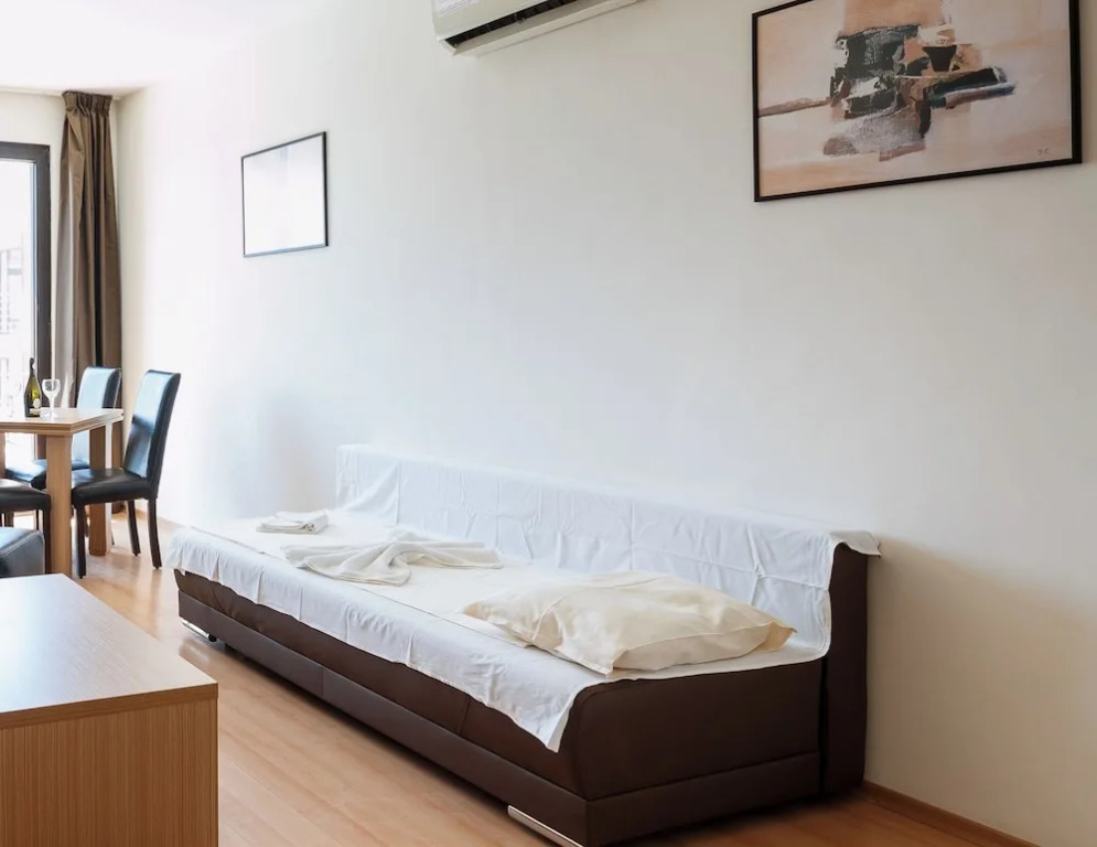 New Line Village Apartments, up to 4 Guests