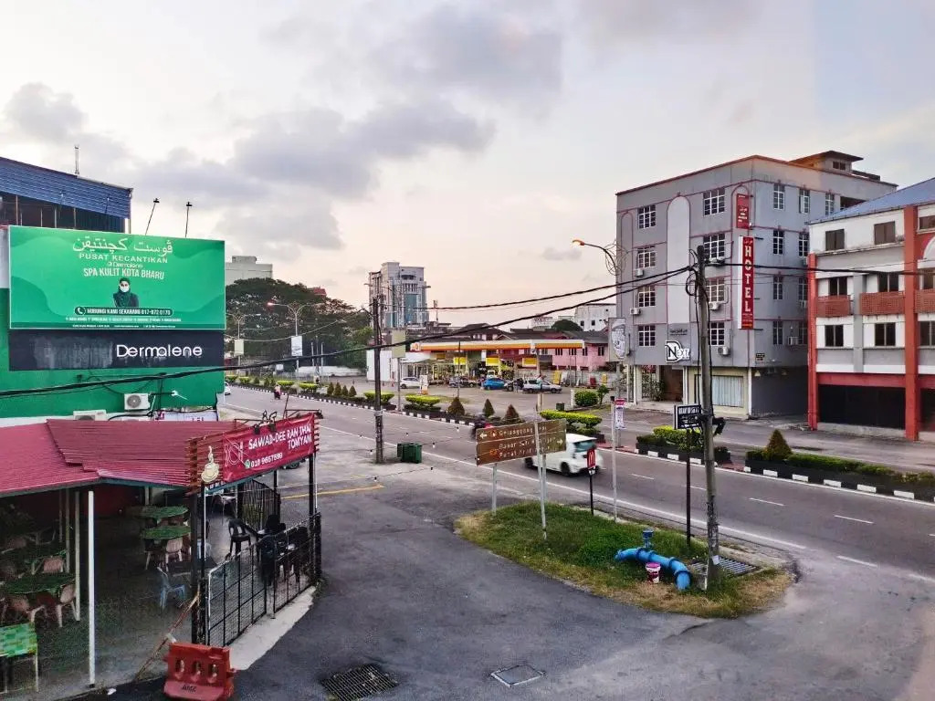 Salaam Suites Hotel
