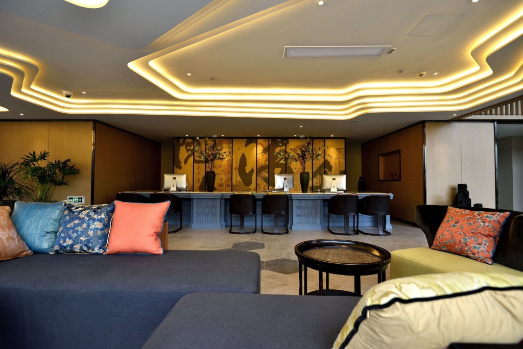 SHANGHAI-DECO Hotel-Free shuttle bus to Pudong Airport and Disneyland