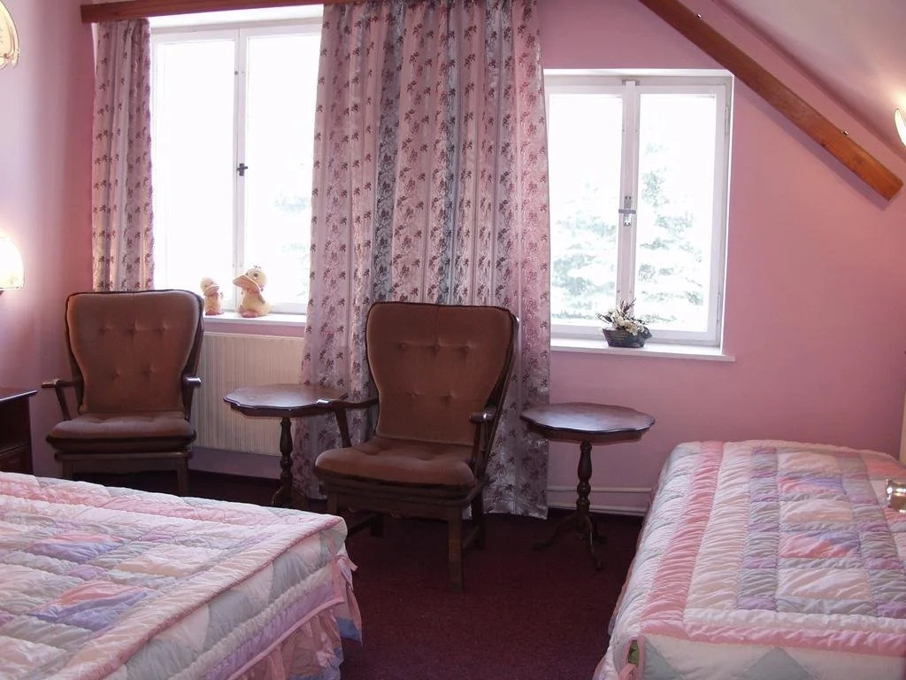 Relax House