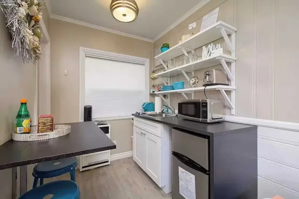 Steps to Newport Harbor, Balboa Fun Zone + Dock Access 2 Edgewater Studios