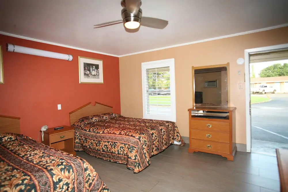 Royal Inn