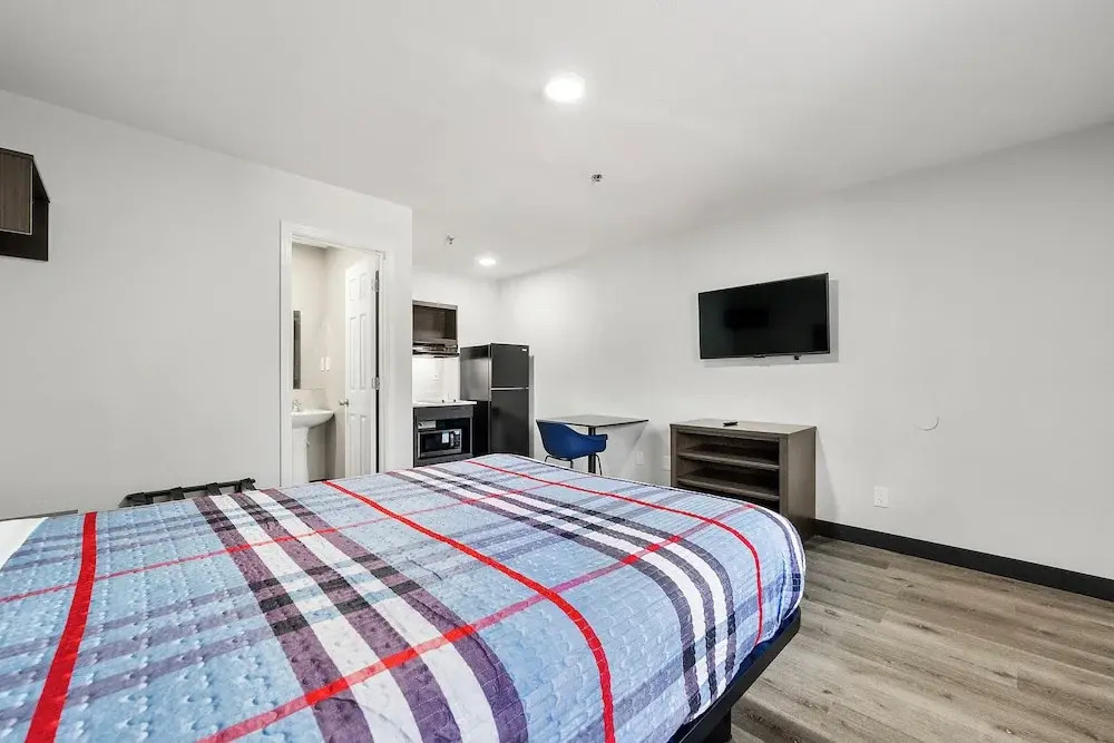 Southern Suites East Point