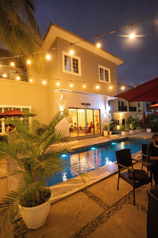 Roseann Gold Boutique Hotel