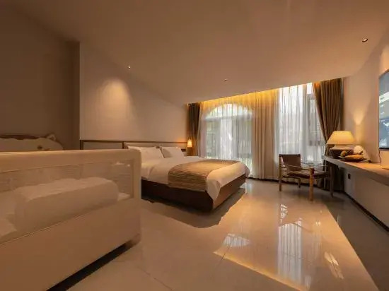 Xishuangbanna Jinghong Yakatu Theme Inn (Mengle Dafo Temple)
