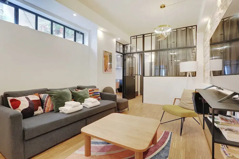 Spacious Apartment - 4br/10p Near Montmartre