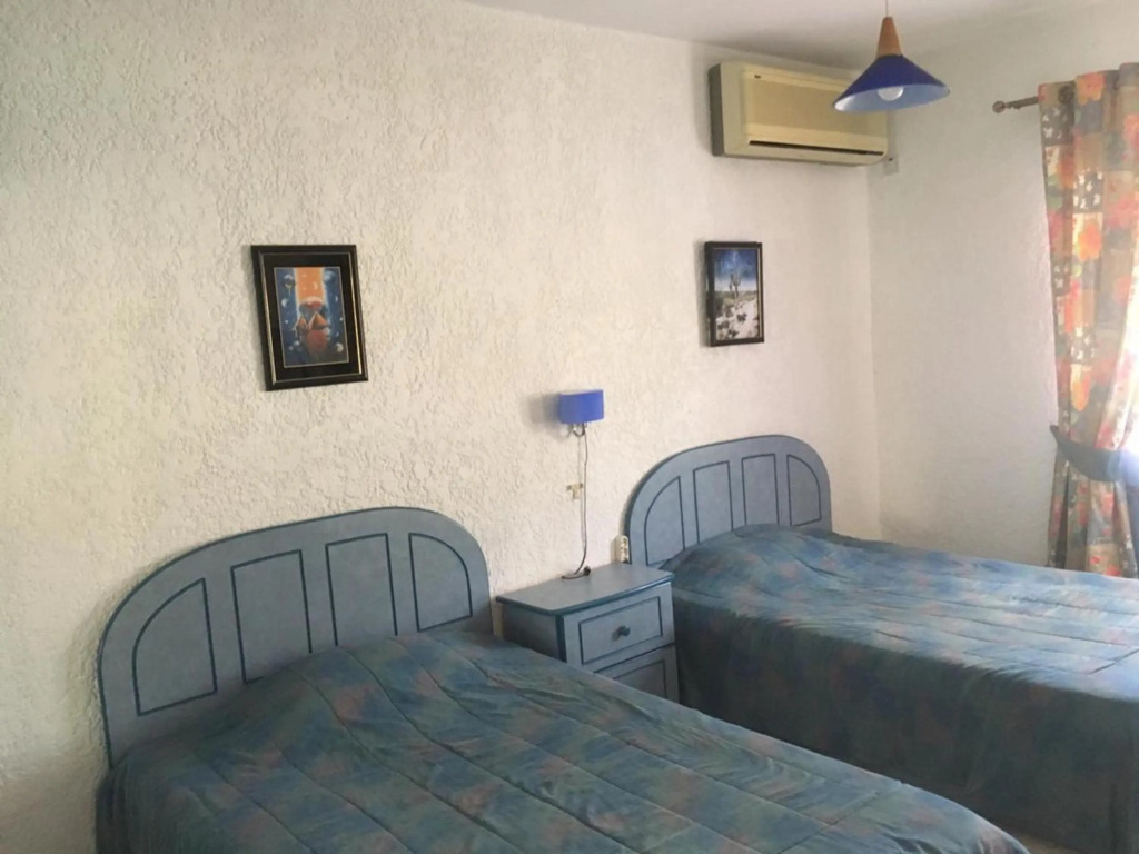 2 bedrooms appartement at Flic en Flac 500m away from the beach with shared pool enclosed garden and wifi